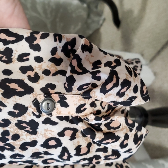 Maurices Cheetah Print Blouse - Picture 4 of 6